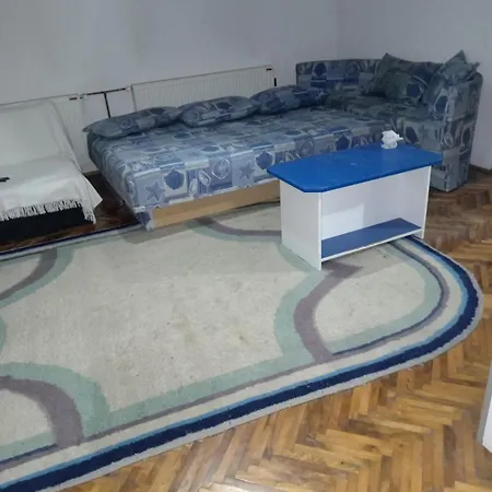 Mica Alas Vikendica * Orljane